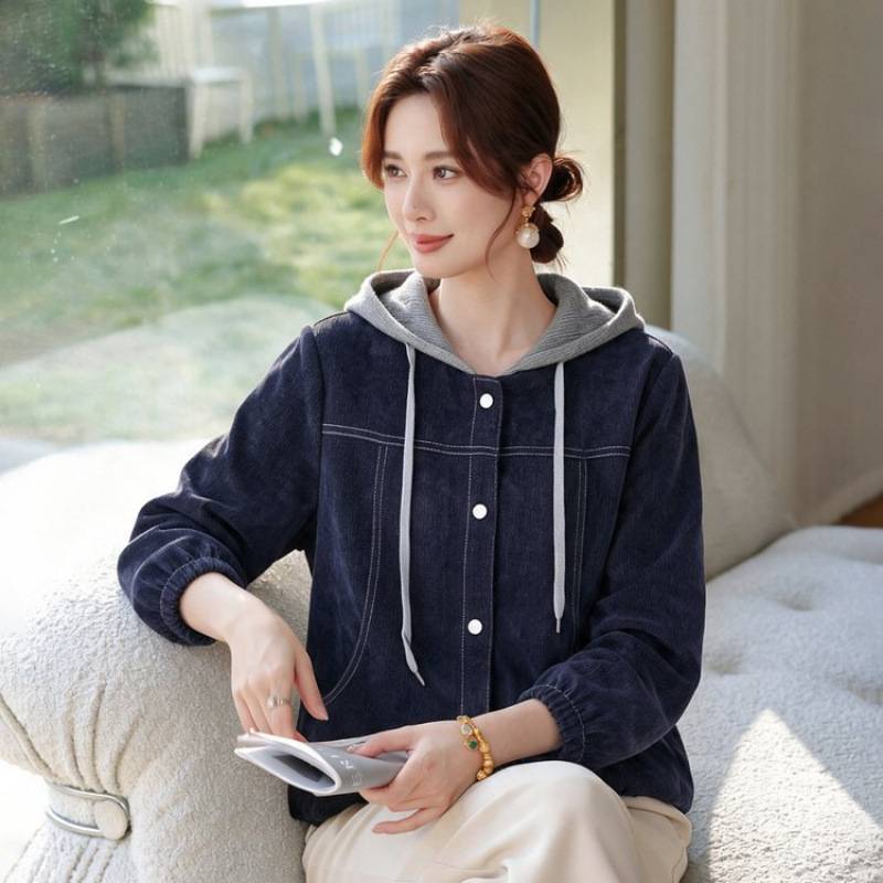 专柜品牌妈妈秋装牛仔外套今年流行的中老年女装端庄大气减龄休闲