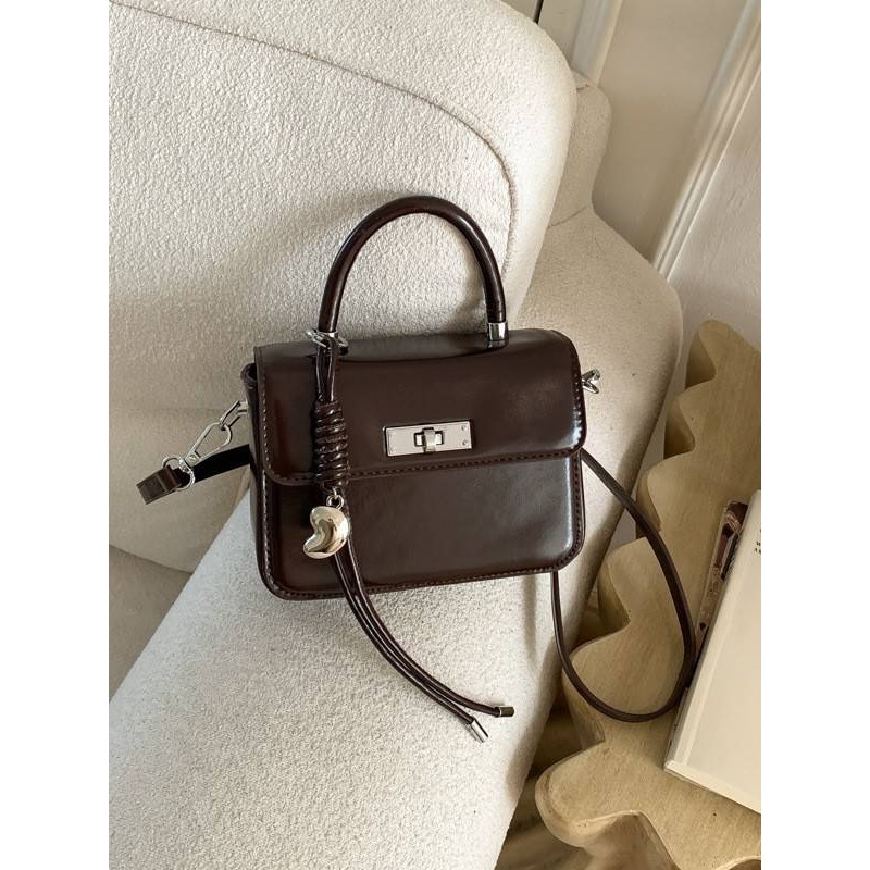 专柜品牌链条小方包手提包女高级感2025秋冬小包设计感小众包通勤,箱包皮具/热销女包/男包,小方包,淘宝优惠券,粉丝福利购,淘宝优惠卷