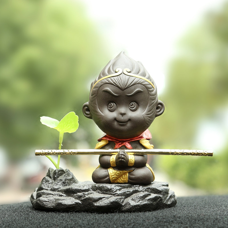 创意汽车摆件可爱猴子车载摆件车内装饰品车上用品齐天大圣孙悟空