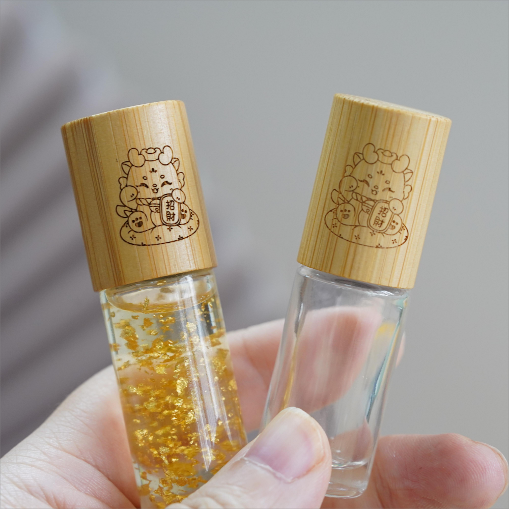龙年招财龙宝竹盖精油滚珠瓶精工雕刻顺滑不锈钢珠头玻璃空瓶10ml,彩妆/香水/美妆工具,化妆/美容工具,淘宝优惠券,粉丝福利购,淘宝优惠卷