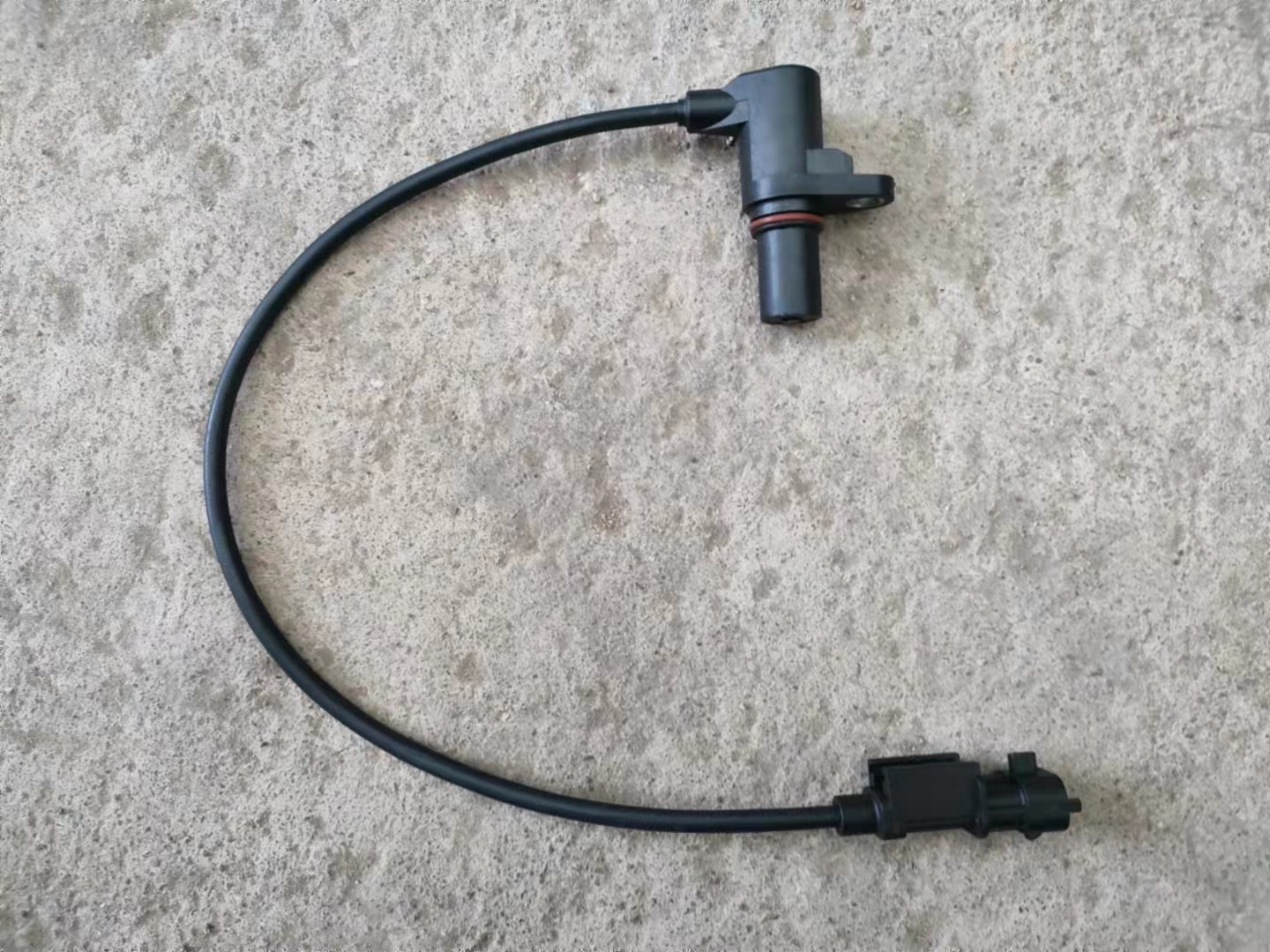 适用现代悦纳起亚全新K2曲轴位置传感器17年K2曲轴位置传感器包邮