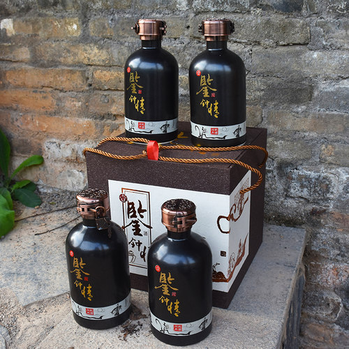 景德镇创意密封送礼陶瓷酒瓶