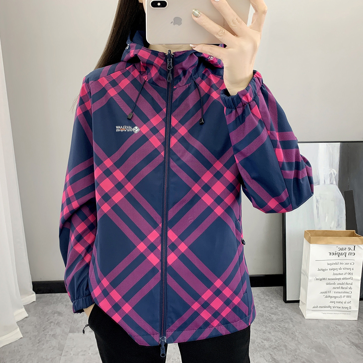 双面穿户外冲锋衣女春秋宽松大码
