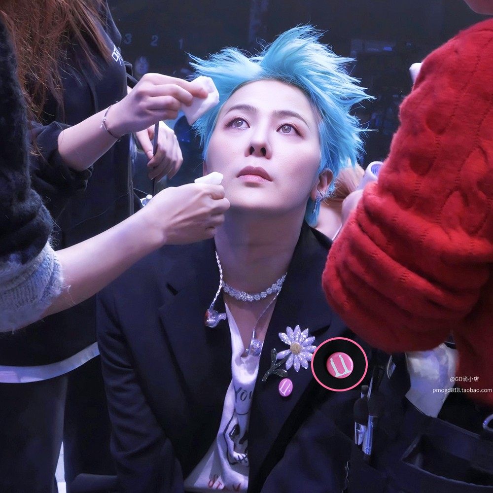 现货gd权志龙同款周边马口铁胸章胸针power专辑穿搭饰品徽章男女