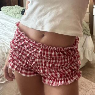 Leisure low waisted lace plaid shorts 休闲低腰花边格子短裤女
