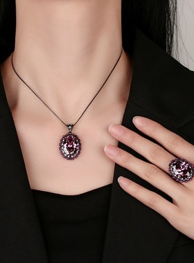 新款铜镀枪黑色仿蓝尖晶吊坠女款项链干枯玫瑰粉色仿彩宝镶钻戒指