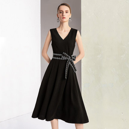 奥莎尼法式夏季新款无袖小黑裙优雅V领贴花收腰显瘦薄款连衣裙