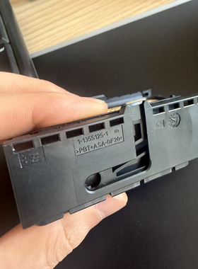 1-1355125-1泰科连接器 94T