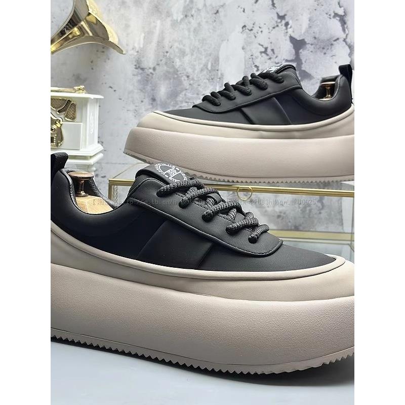 潮牌男鞋春秋季新款时尚休闲厚底百搭面包鞋低帮软底韩版增高板鞋