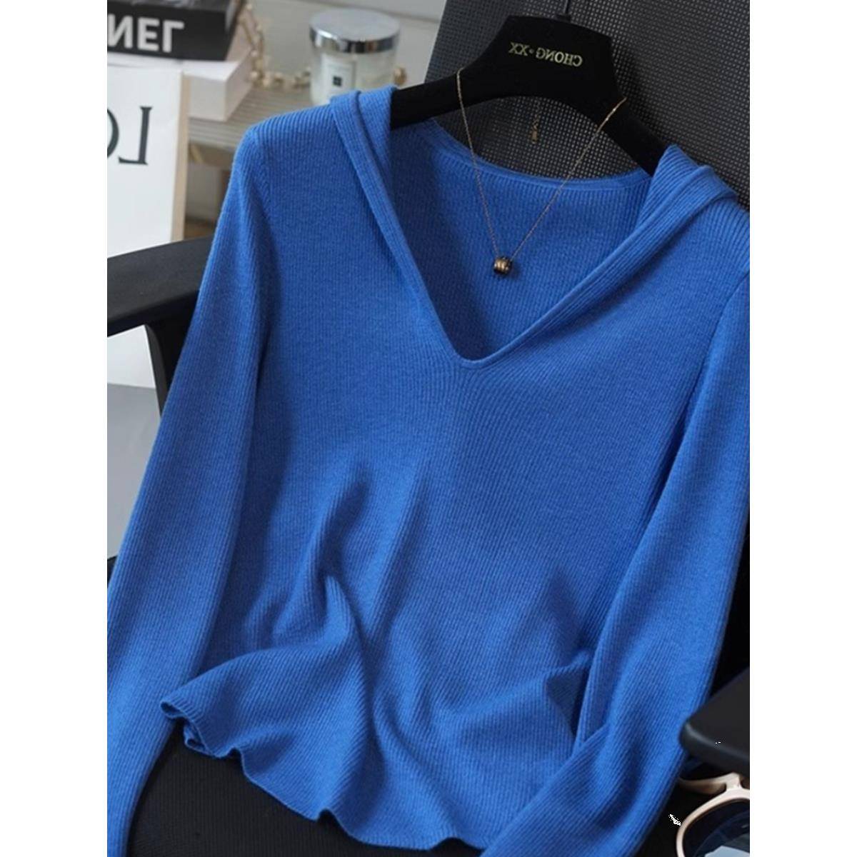 韩国秋冬季羊绒V领连帽针织衫女时尚海蓝色洋气长袖内搭打底上衣