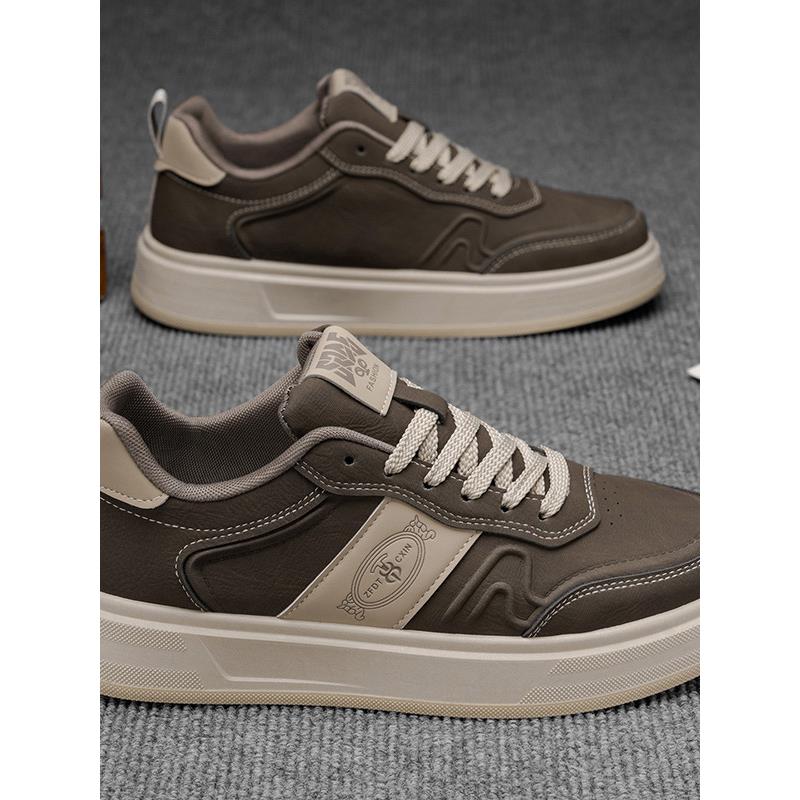 潮牌2025新款秋季百搭覆古厚底板鞋男轻便休闲皮面软底增高运动鞋