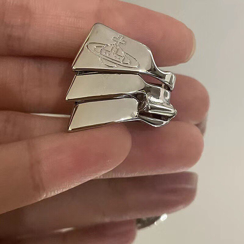 thumbnail for Western Queen Mother's three-section armor ring can open the Saturn trend niche punk neutral wind Vivian vivienne