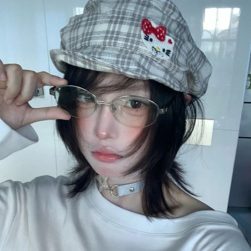 日系少年感y3k春夏款刺绣kitty小猫女格纹报童鸭舌帽子堆堆贝雷帽