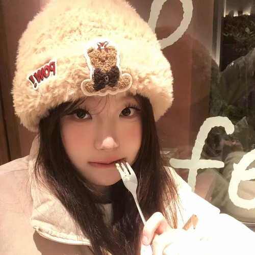 POW!卡通茸茸小熊毛绒帽子女可爱