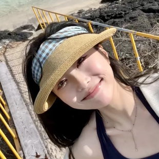 济州岛！2025新款韩系蓝格纹空顶帽大檐草编发箍遮阳防晒海边出游