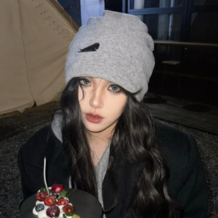 慵懒风~金属标堆堆帽女秋冬季显脸小美式冷帽百搭保暖护耳包头帽
