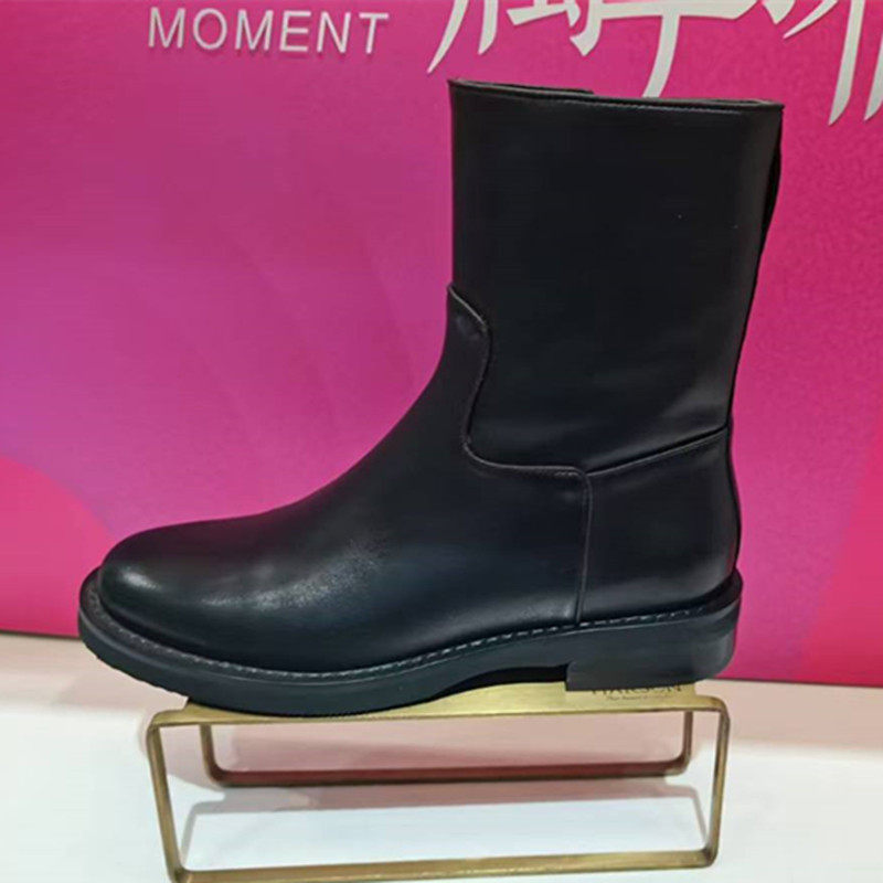 FED商场同款2025冬季新款粗跟平底牛皮休闲短靴英伦女靴子FDG800