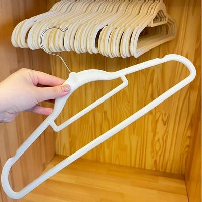 Flocked Hangers, Set of 100 for Home Use, Professional Organ
