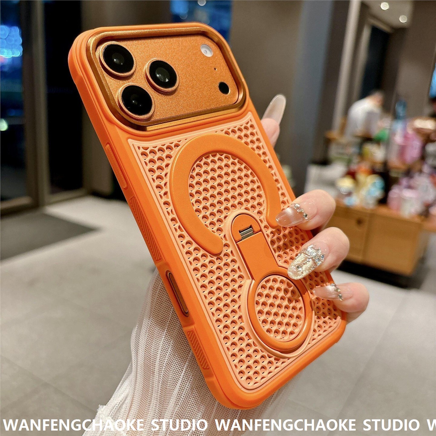 iPhone18ROMAX蜂窝散热360
