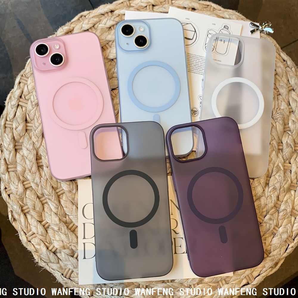 适用苹果16手机壳磨砂PC冰雾磁吸iPhone15超薄防摔14ProMax保护套