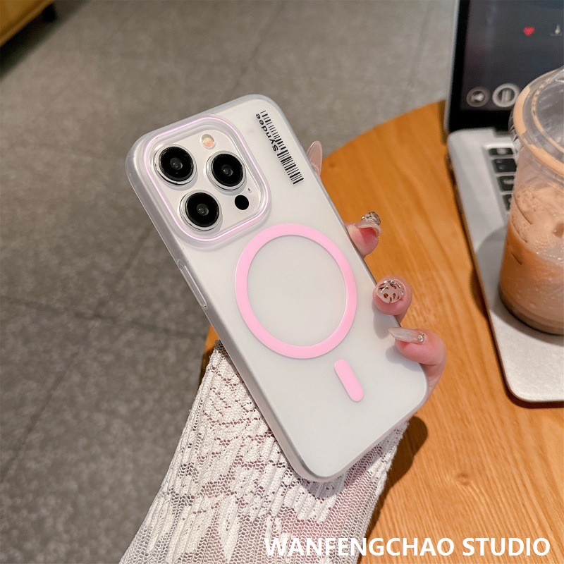 适用iPhone16肤感冰雾磁吸