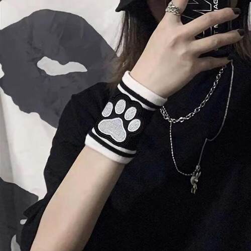 自制暗黑小狗爪子护腕运动