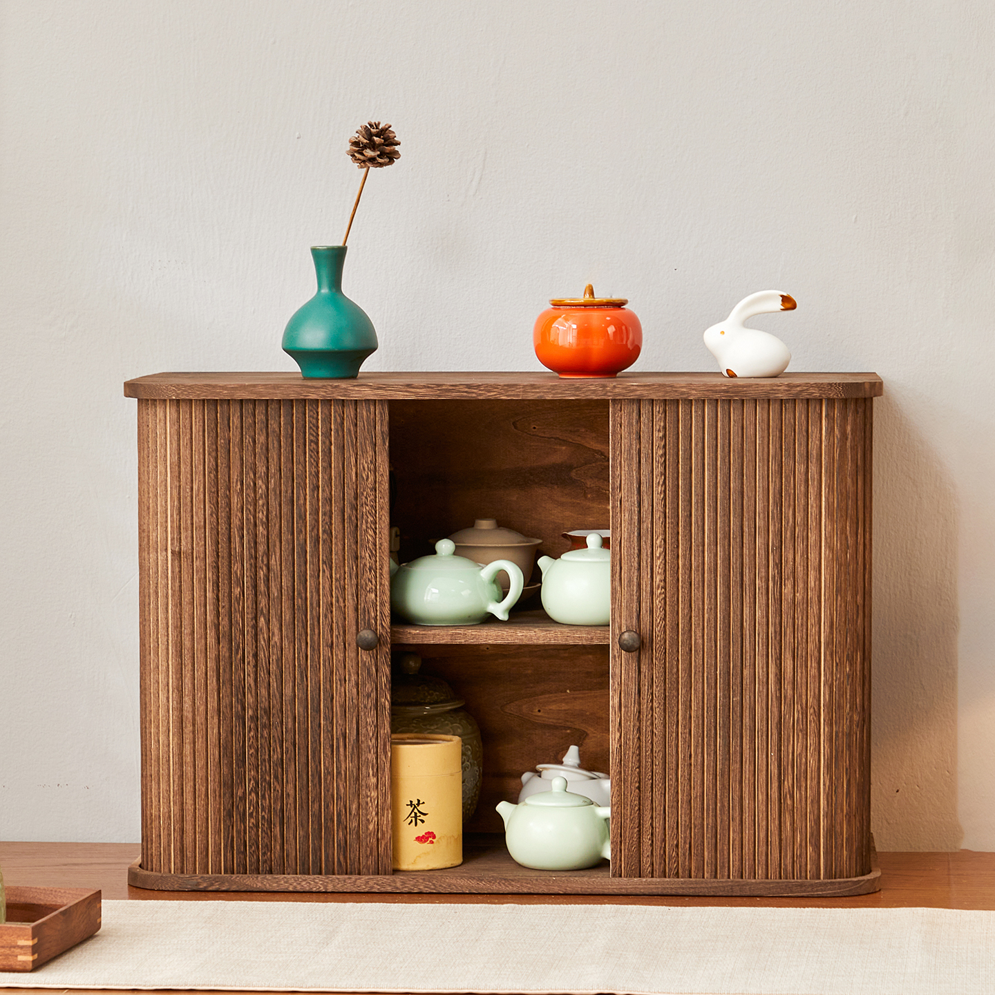 实木桌面收纳柜防尘茶杯置物架