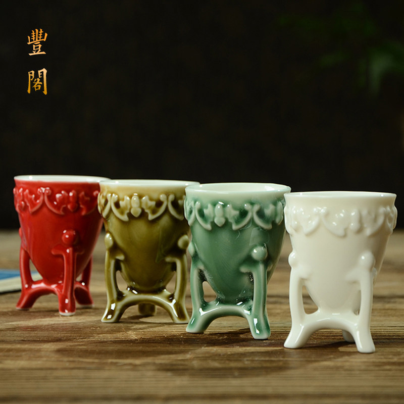 陶瓷复古中式风白酒杯图片