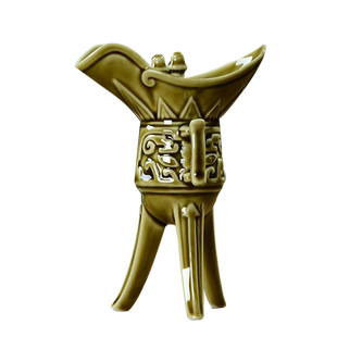 白酒酒具复仿古代三脚帝王爵杯酒器小酒盅家用陶瓷创意高脚黄酒杯