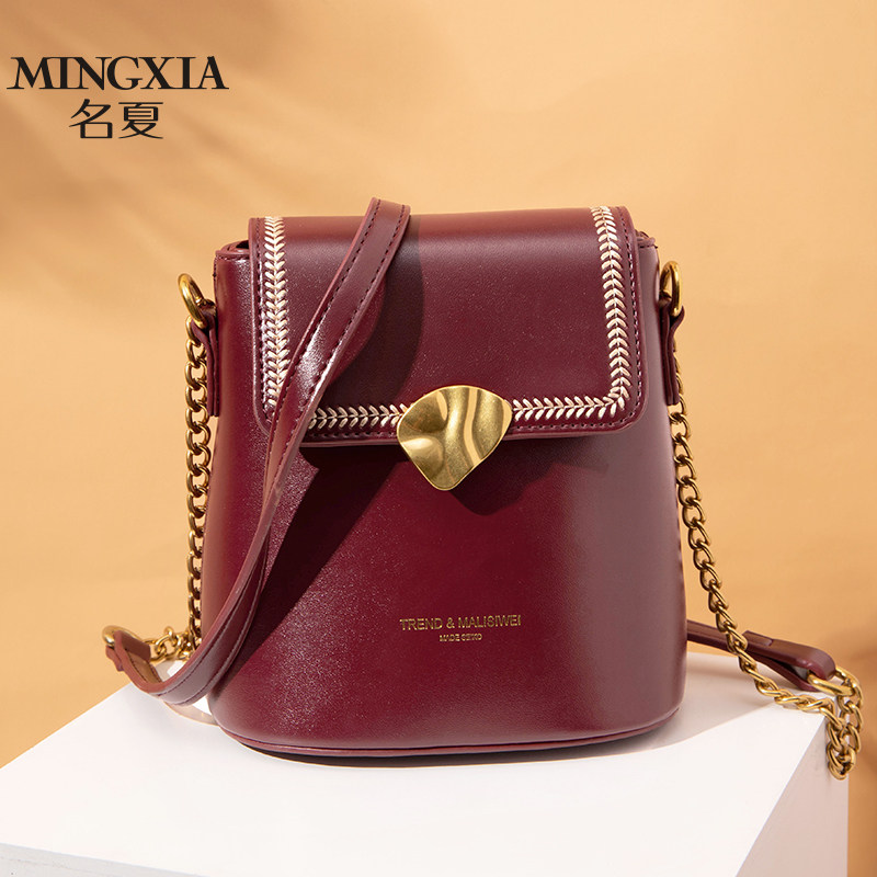 包包女包新款2020夏天时尚水桶包女斜挎包ins简约百搭软皮小包包