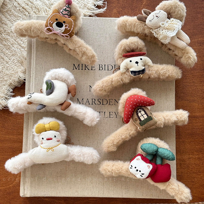 可爱小熊毛绒抓夹女后脑勺盘发半扎发鲨鱼夹日常外出百搭秋冬头饰,饰品/流行首饰/时尚饰品新,民族风发饰,淘宝优惠券,粉丝福利购,淘宝优惠卷