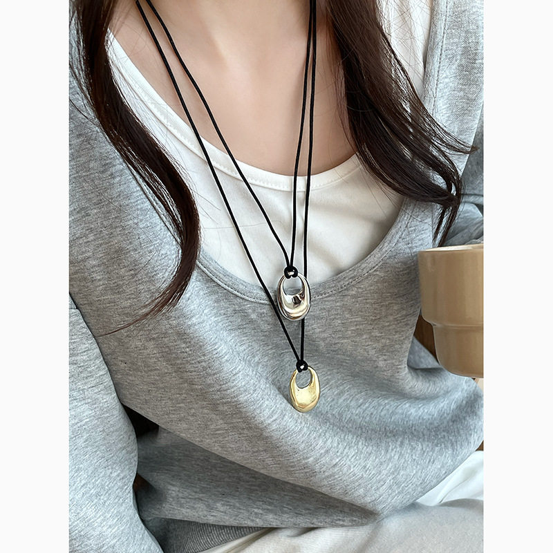 金银2色！英兰同款吊坠黑绳项链女2025小众高级感长款毛衣链配饰,饰品/流行首饰/时尚饰品新,项链,淘宝优惠券,粉丝福利购,淘宝优惠卷