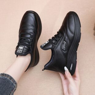 妈妈鞋冬季加绒加厚女鞋轻便耐磨防滑厚底软底运动休闲中老年棉鞋