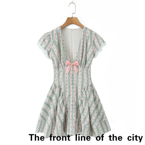 PrintedneckhangingV-neckvacati