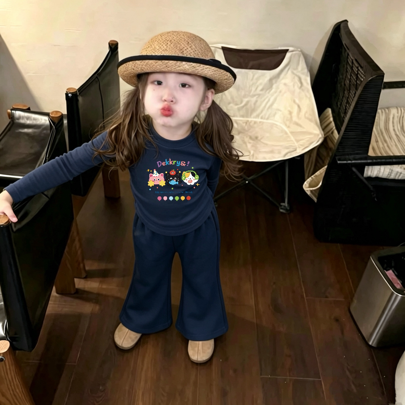 女童长袖套装春秋款卡通印花圆领洋气薄款上衣宝宝百搭休闲喇叭裤