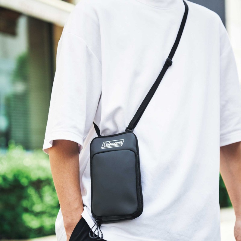 Coleman多功能防水斜挎手机包潮