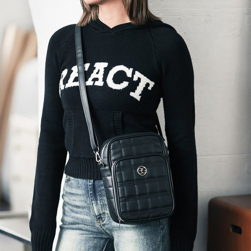 宝岛社限定EGOIST高级斜挎手机包