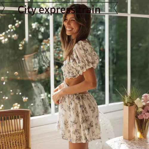 StrapV-necklongbubblesexydress