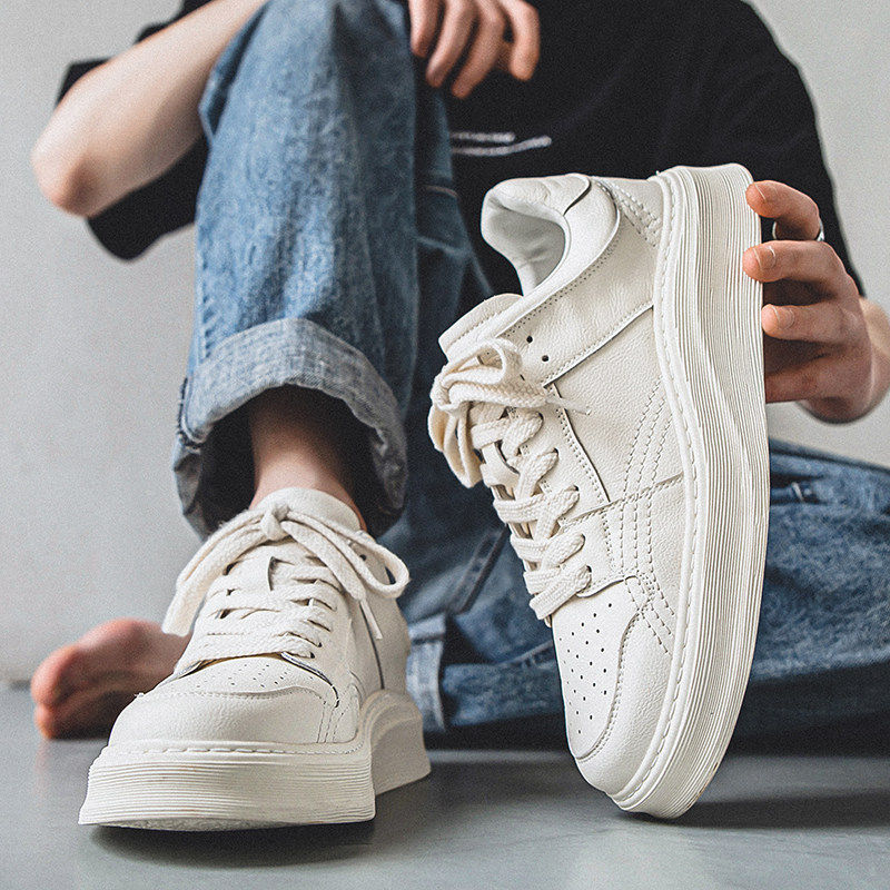 【商场同款】男鞋春季透气2026新款白色运动鞋男款潮流百搭休闲板