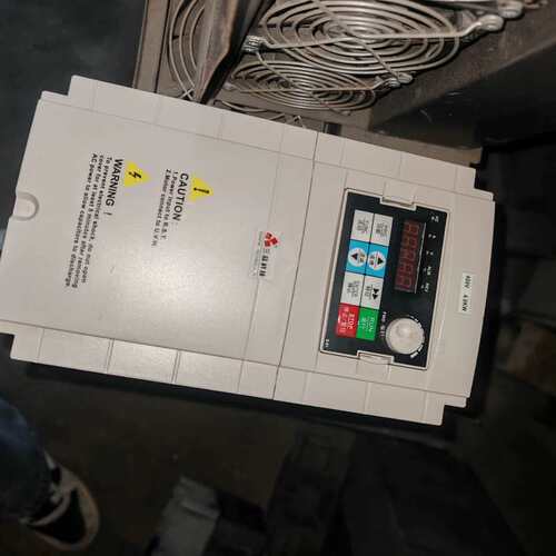 议价三品变频器SANVc2000-4T0040G/P，功率4kw可维修