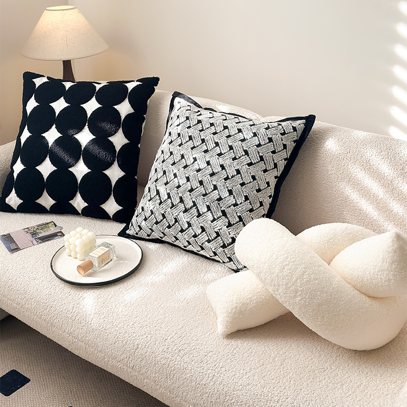 北欧ins扭扭条沙发抱枕靠垫轻奢法式靠背样板间靠枕抱枕套不含芯