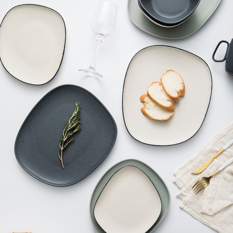 Red ins style ceramic plate