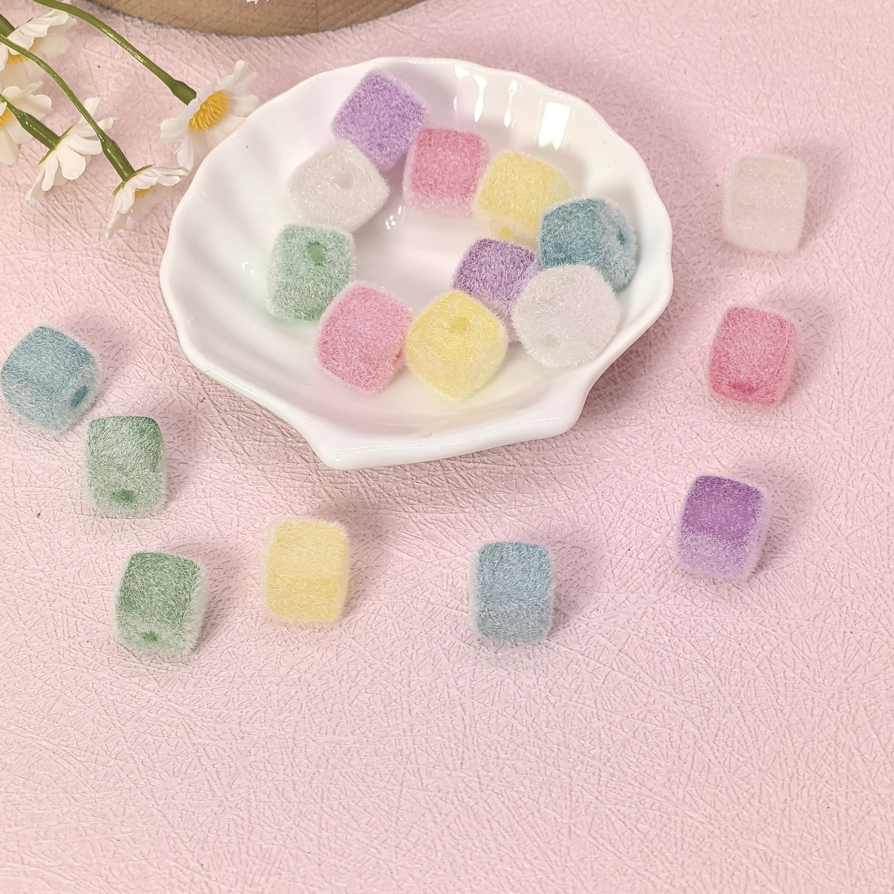 直孔亚克力冰透长毛植绒方块珠手工DIY手机链钥匙扣挂件配饰