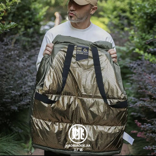 W充绒量200克+ 高蓬松度潮牌立领冬保暖面包服情侣加厚蓄热羽绒服