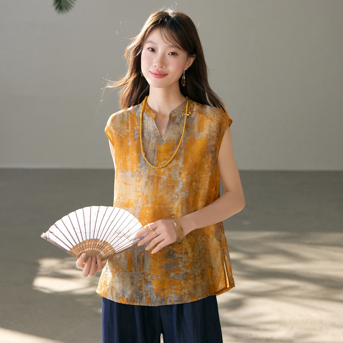 新中式无袖上衣女夏新款国风印花宽松显瘦气质圆领中式风格雪纺衫