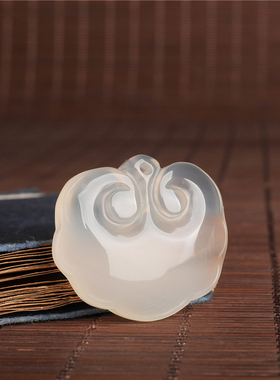 巴西玉髓如意锁玛瑙挂件吊坠项链