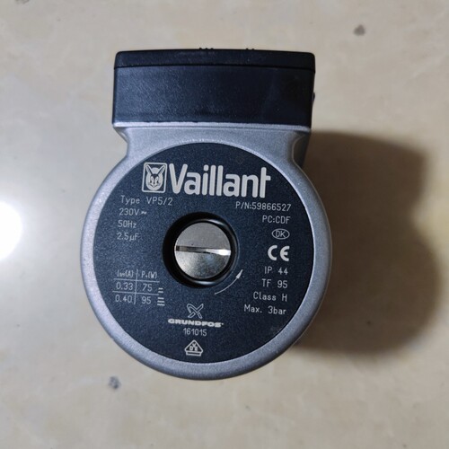 威能壁挂炉水泵  Vaillant vp5/2循环泵电机拆机件