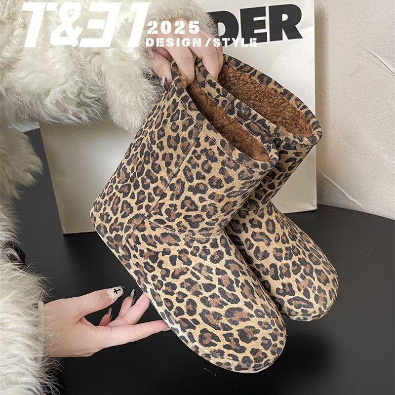 T31女鞋2025冬季新款豹纹雪地靴中短筒一脚蹬皮毛一体雪地棉净版
