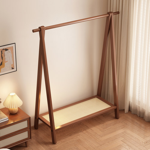 塑藤挂衣架卧室落地2025新款布套衣服置物架非实木简易收纳衣帽架