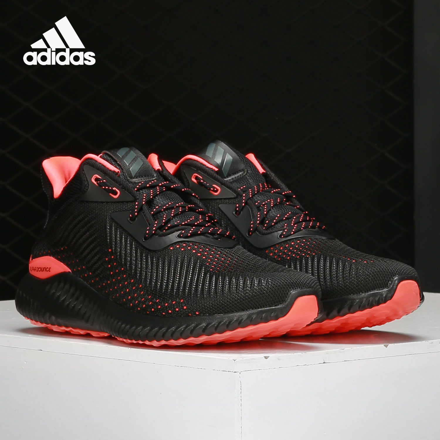 Adidas/阿迪达斯正品 Alpha Bounce 男女运动跑步鞋 GW2267